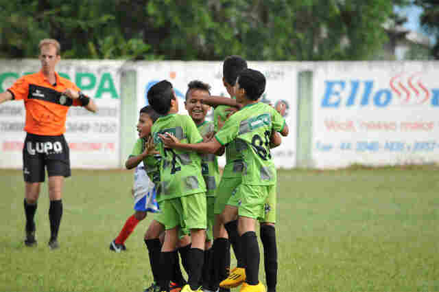 Professores de escolinhas esportivas de Ji-Paraná participam de curso de qualificação no sábado