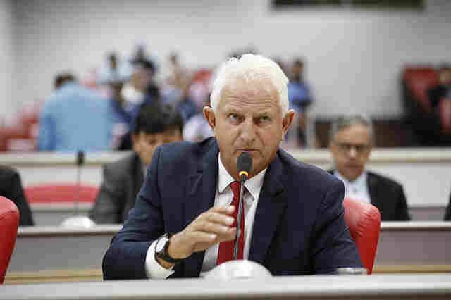 Airton Gurgacz requer recurso contra pedido de arquivamento a projeto de sua autoria