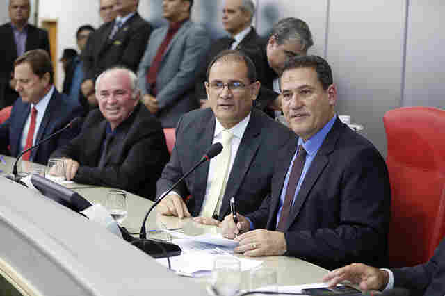Na Assembleia, Daniel pede que parceria continue