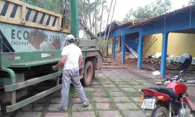 Prefeitura começa reconstruir telhado do CAPs Infantojuvenil