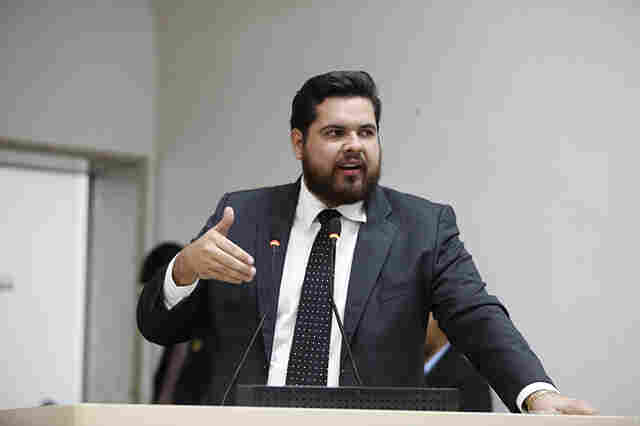 Jean Oliveira e vereador são atendidos pelo DER e RO 492 será recuperada