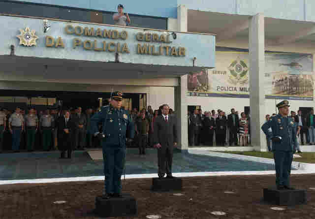 Governador empossa novo comandante da PM e ordena retorno de militares em desvio de função
