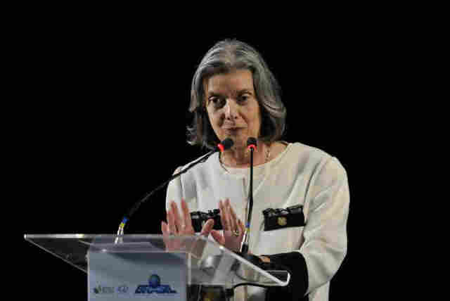 Com viagem de Temer, Cármen Lúcia assume a Presidência da República