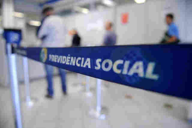 Prazo para beneficiários do INSS agendarem perícia encerra nesta sexta-feira