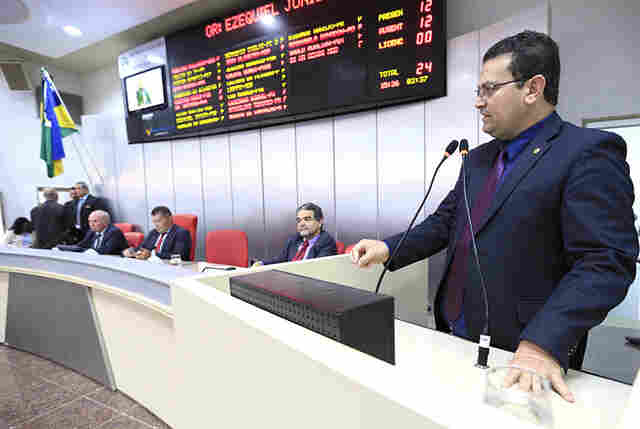 Ezequiel Júnior enaltece comemoração do aniversário de Machadinho do Oeste