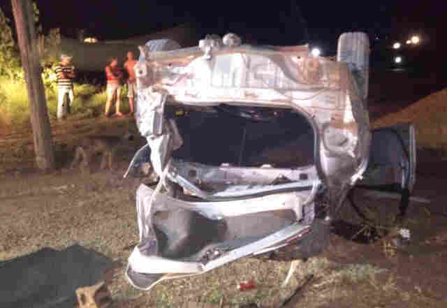 Mulher morre após veículo atropelar capivara e capotar na BR-364