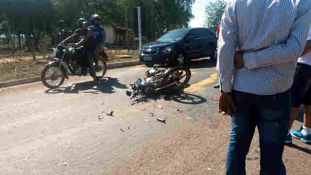 Motociclista morre ao colidir na traseira de carro na RO-383