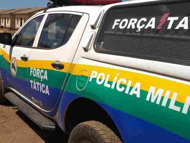 Homem é morto a facadas no quintal de casa; usuários de drogas são suspeitos do crime