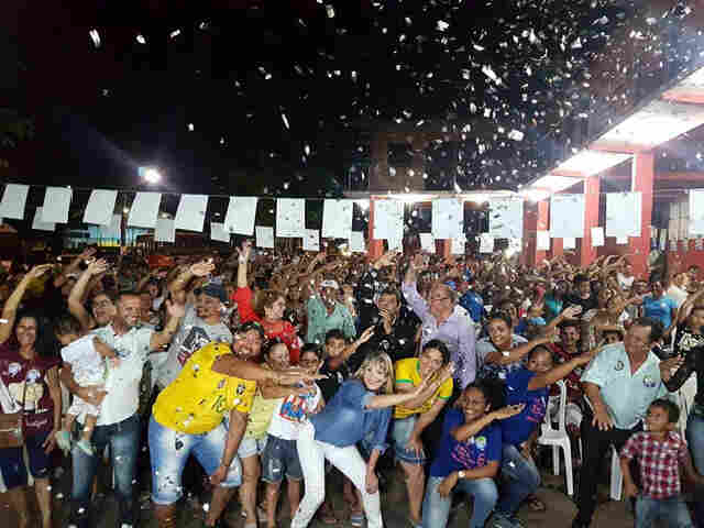 Ivonete Gomes encerra campanha com grande reunião e carreata em Porto Velho