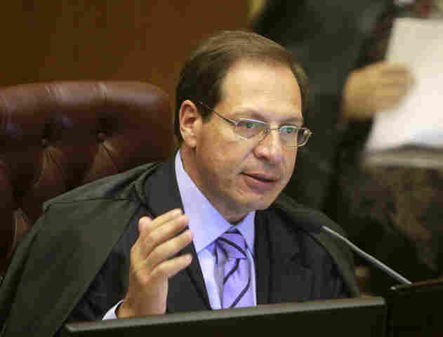 Ministro do TSE suspende peça publicitária do PT por incitar medo