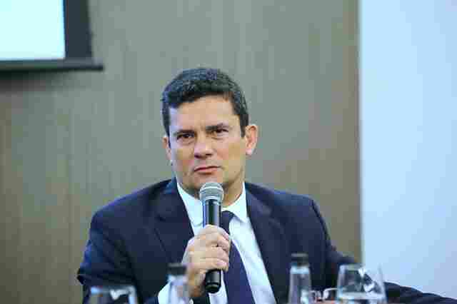 Sérgio Moro diz que refletirá sobre convite para compor equipe de Bolsonaro