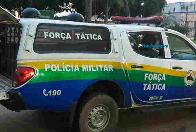 Jovem é presa após tentar matar a própria irmã de 12 anos com uma faca