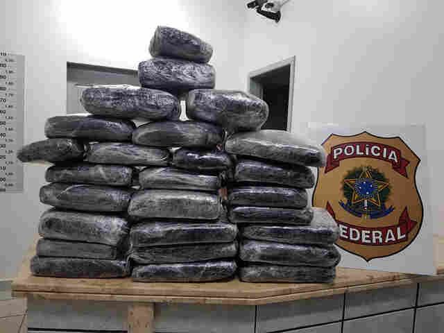 Grávida é presa ao ser flagrada com quase 30 quilos de droga no aeroporto de Porto Velho