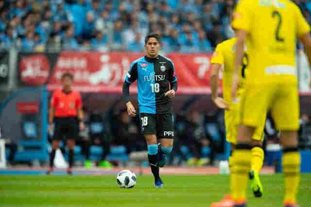 Elsinho pode ser bicampeão japonês pelo Kawasaki Frontale; jogo terá transmissão em telão