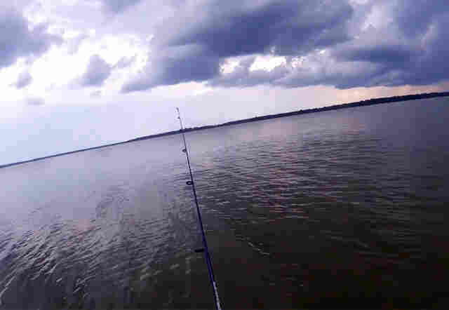 Bombeiros continuam buscas por moradores desaparecidos em rio de Jaci-Paraná