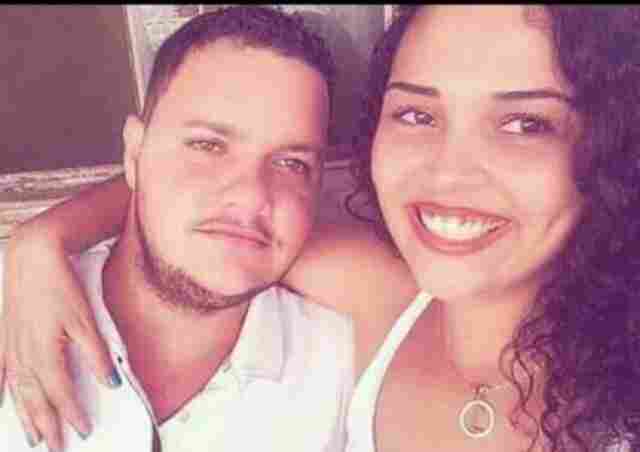 Garota acusada de encomendar a morte do padrasto é presa com marido no Fórum de Vilhena