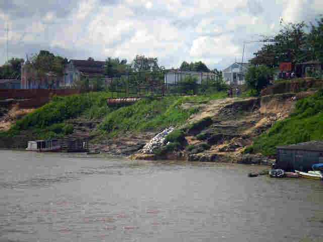 Ação leva orientações sobre meio ambiente e vacinação a moradores do Baixo Madeira