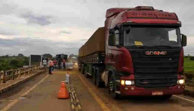 Liberado o trecho interditado na BR-364 na ponte do rio Riozinho