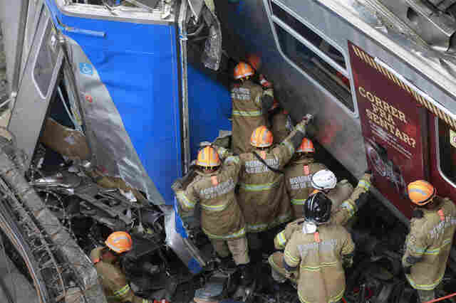 Morre maquinista resgatado após mais de sete horas preso em ferragens