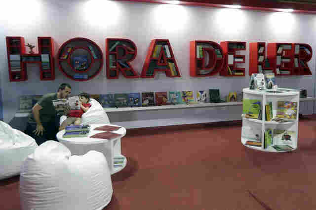 No Dia do Livro Infantil, escritora dá dicas para incentivar a leitura