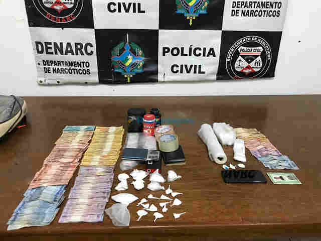 Denarc apreende dois com drogas e mais de R$ 4 mil em dinheiro, em Porto Velho