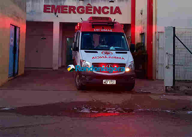 Jovem é atacado pelo tio com facada