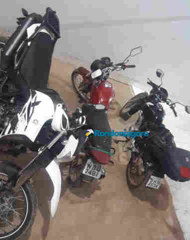 Polícia prende quadrilha após roubo em residência na Capital e recupera veículos