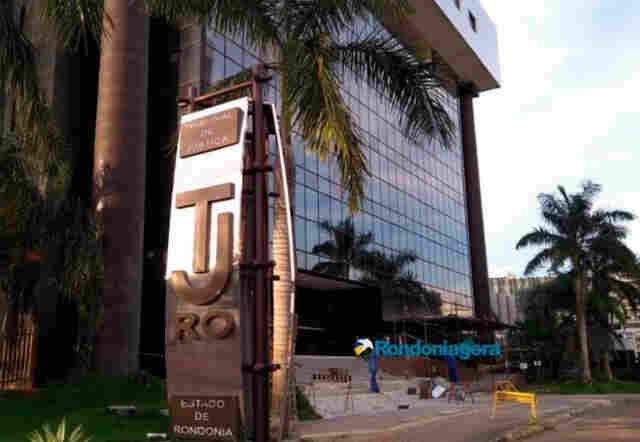 Advogados flagrados passando informações de facção criminosa seguem presos em Porto Velho