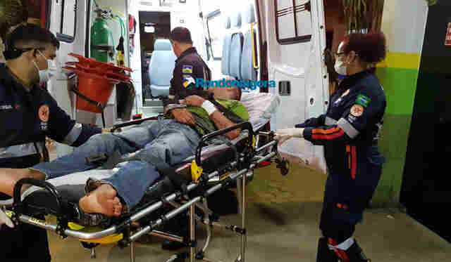 Homem quase é morto a golpes de facão em condomínio popular da Capital