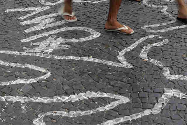 Taxa de homicídios no Brasil cresce 4,2% em 2017