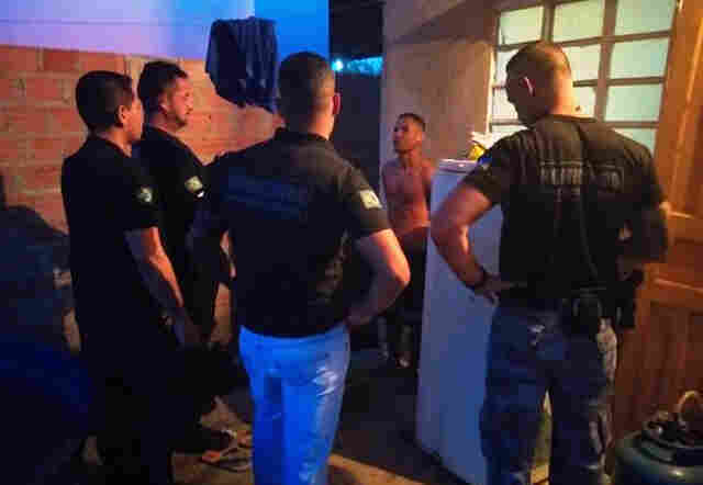 Vídeo: Membros do Comando Vermelho são presos por morte de desafeto do PCC