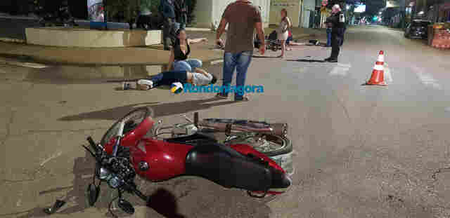 Vídeo: Motorista de carro atropela motociclistas e foge sem prestar socorro em Porto Velho