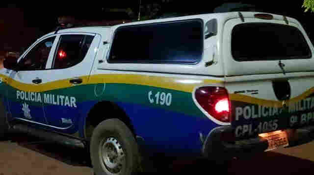 Homem tenta matar jovem a tiros por causa de suposto vídeo gravado e publicado pela vítima