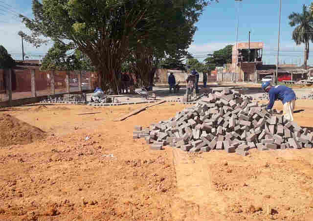 Prefeitura fiscaliza obras do complexo esportivo do Colégio Padrão