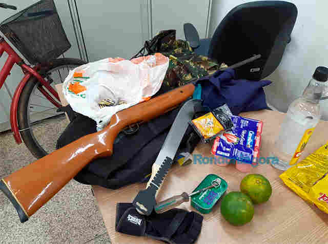 Foragido é preso com arma e maconha durante diligências de delegado e equipe