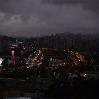 Fumaça de Rondônia e frio transformam o dia em noite em São Paulo