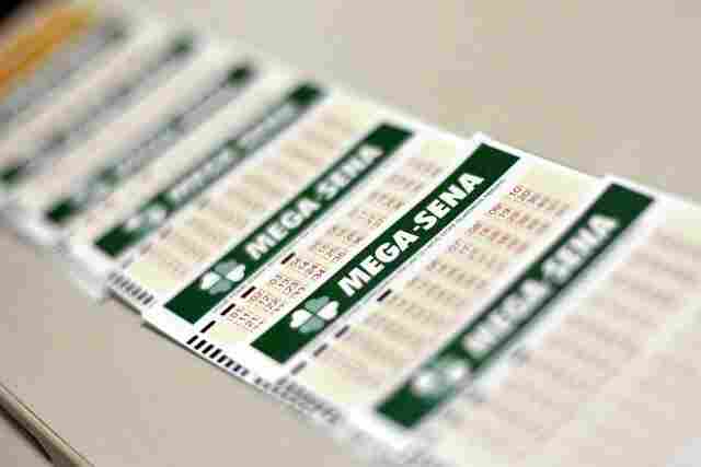 Mega-Sena acumula e próximo concurso deve pagar R$ 120 milhões