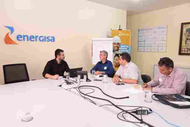 Prefeito de Espigão pede fim dos apagões à Energisa e anuncia licitação do asfalto da RO 133