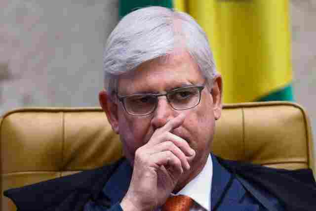 Ministro manda PF fazer buscas e apreensões em apartamento de Rodrigo Janot