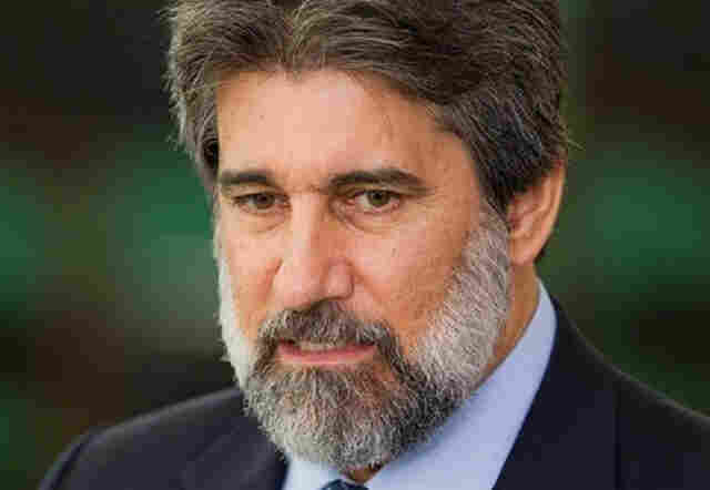 Ministro do STF nega pedido da PF e livra Raupp da prisão