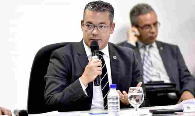 Assembleia Legislativa aprova pedido de intervenção federal na saúde do Amazonas