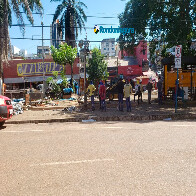 Sem camelôs, Prefeitura da Capital começa limpeza da  praça Jonathas Pedrosa