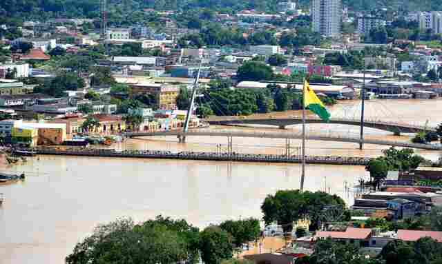 Temendo colapso na saúde, Acre decreta bandeira vermelha