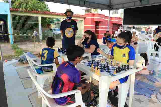 Comunidade do bairro Floresta recebe o projeto Rua de Lazer