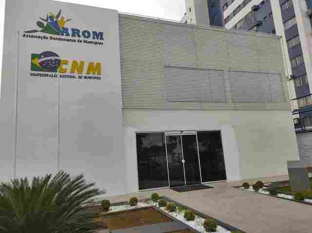 Arom e Sefin promovem capacitação para cobrança compartilhada de débitos do IPVA