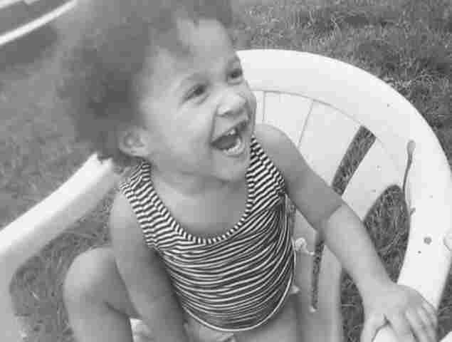 Acusados de matar Lauanny Hester estão sendo julgados; menina de dois anos morreu por subir em mesa