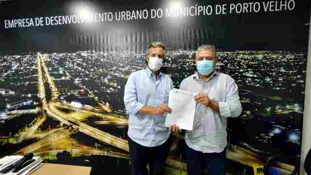Vereador Fogaça leva demandas do residencial Cristal da Calama, Praça e campo do futebol no JK, à EMDUR