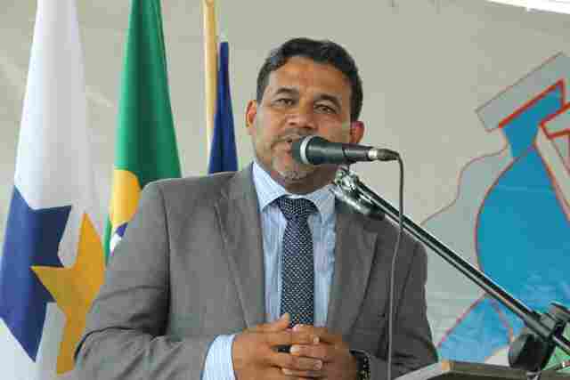 Com impacto de R$ 1,3 milhão, prefeito de Ji-Paraná sanciona Lei aumentando próprio salário e dos secretários