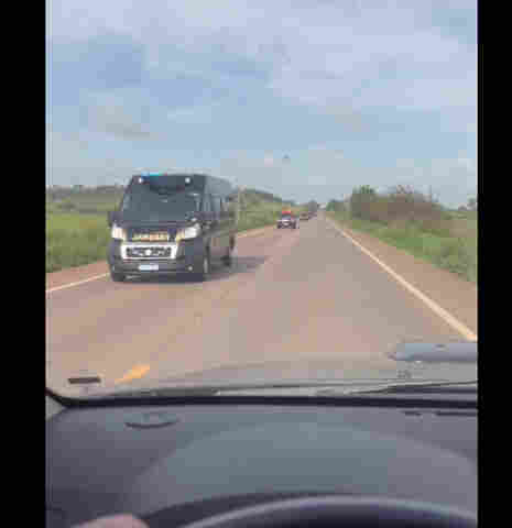 Vídeo: Tropas de choque seguem para desobstrução da BR-364 em Ariquemes