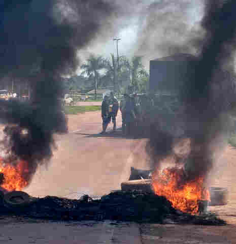 Caem para 11 os bloqueios nas rodovias em Rondônia; vídeo mostra drama em Candeias
